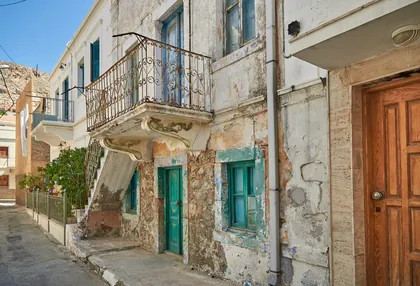 Streets of Kalymnos, a photograph from Greece